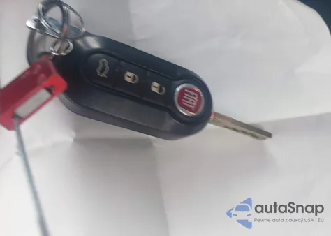 2015 Fiat 500E Battery Electric z USA, uszkodzony, nr VIN 3C3CFFGE0FT503074